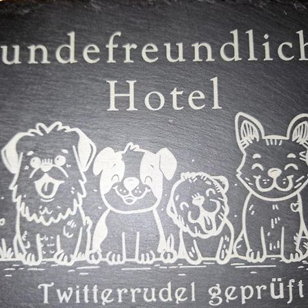 Stadt-Gut-Hotel Rheinischer Hof Essen Eksteriør billede