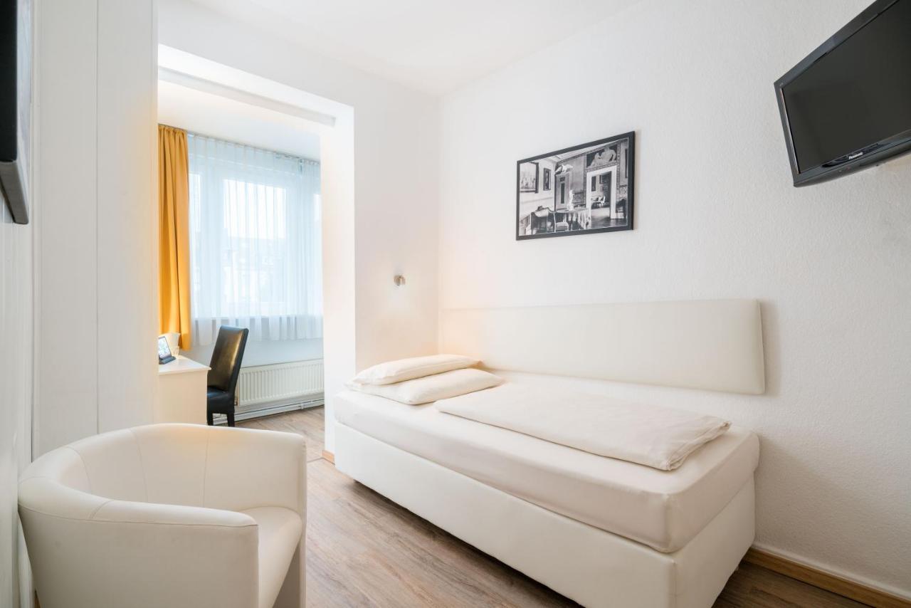 Stadt-Gut-Hotel Rheinischer Hof Essen Eksteriør billede